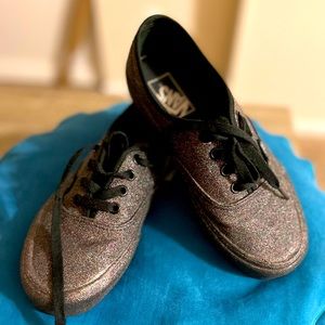 🏷Vans classic women’s rainbow glitter 7